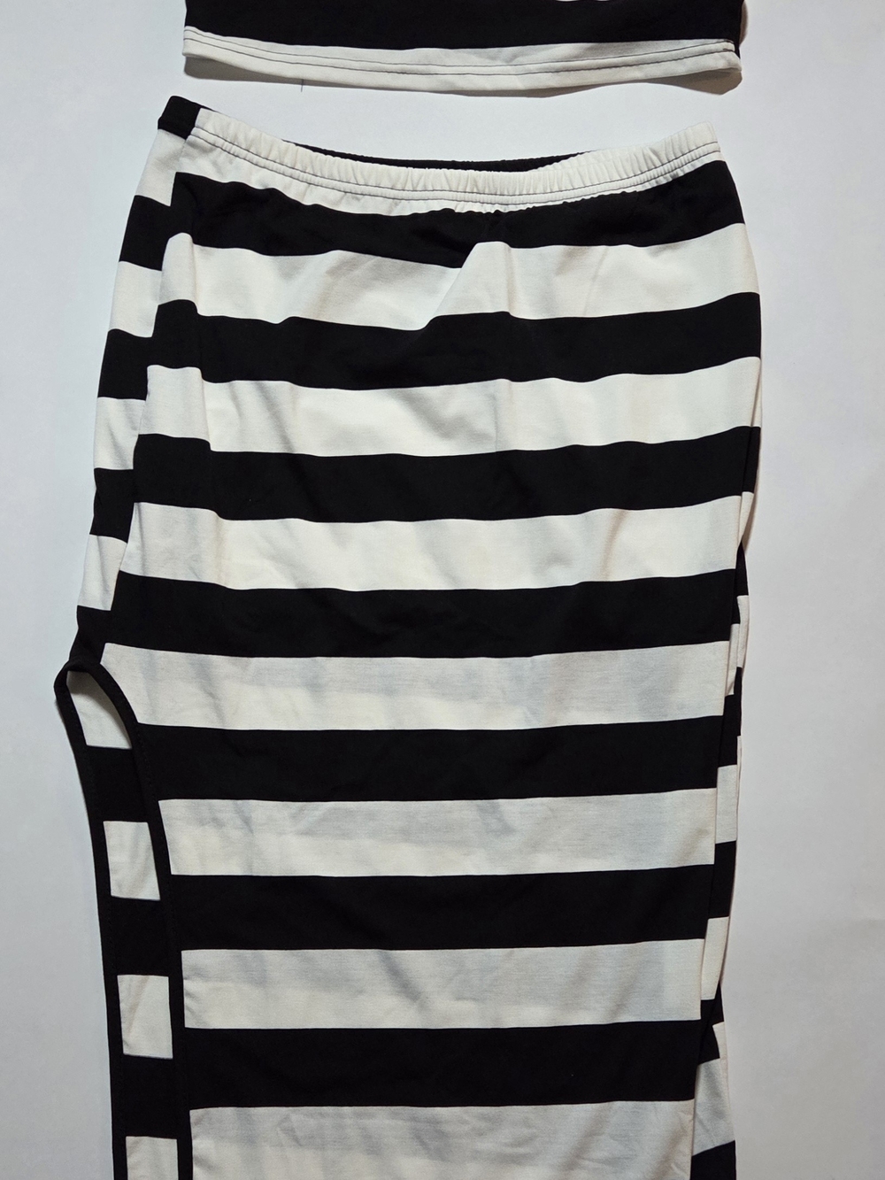 SHEIN Black and White Striped Pencil Skirt